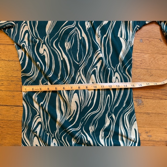 70s Vintage Diane Von Furstenberg Green and Cream Paint Swirl Dress - Picture 9 of 10